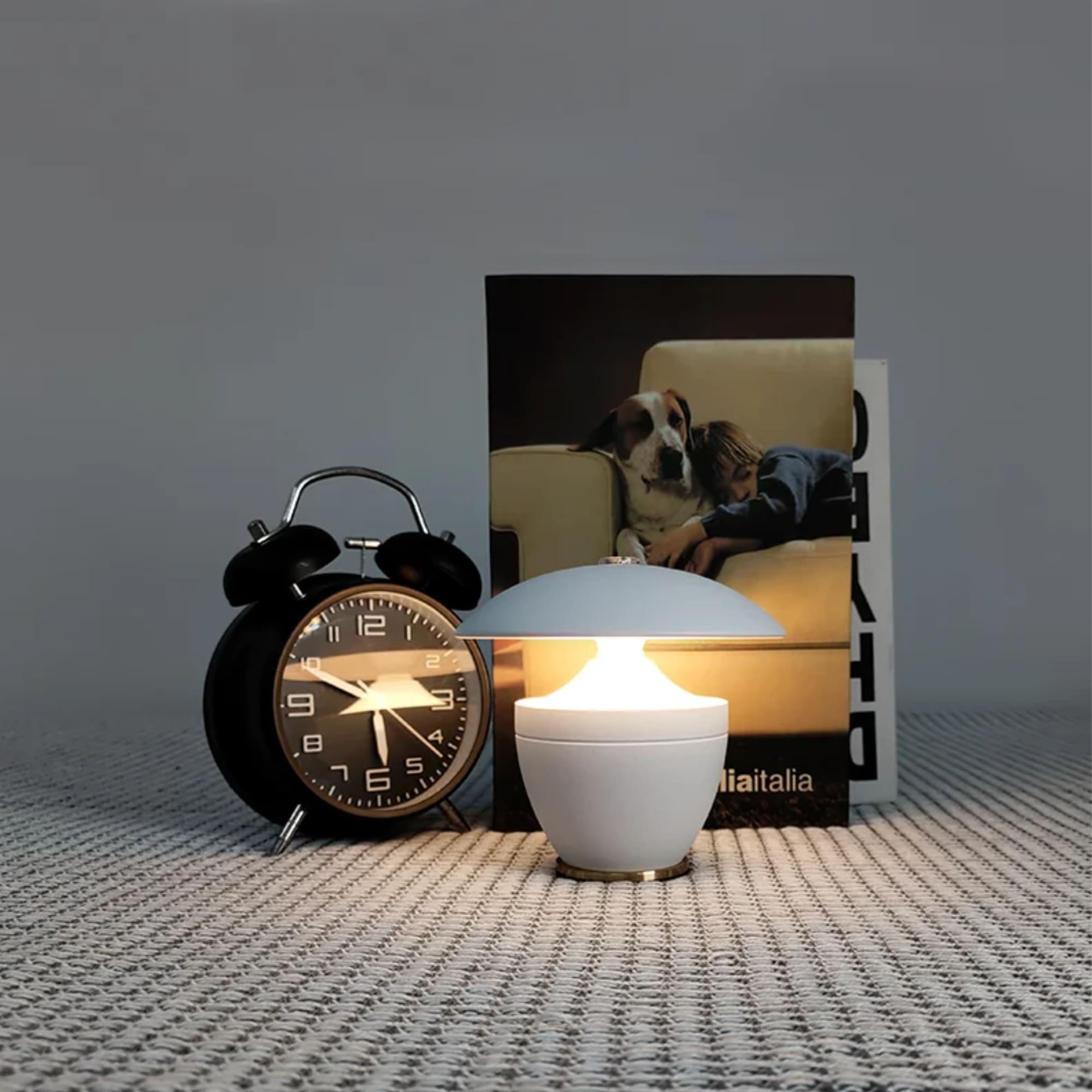 moderne-kabellose-led-tischlam-3-5v2k1n